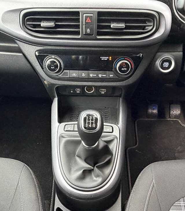 Hyundai i10 1.0 Premium Euro 6 (s/s) 5dr