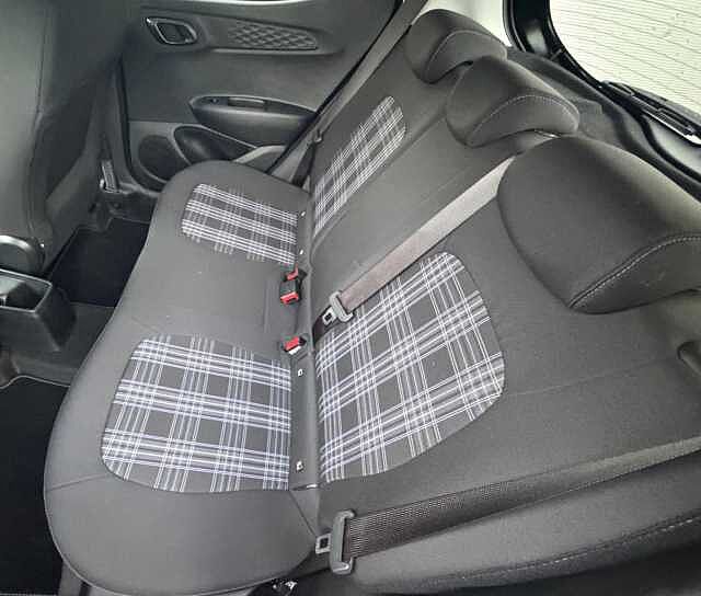 Hyundai i10 1.0 Premium Euro 6 (s/s) 5dr