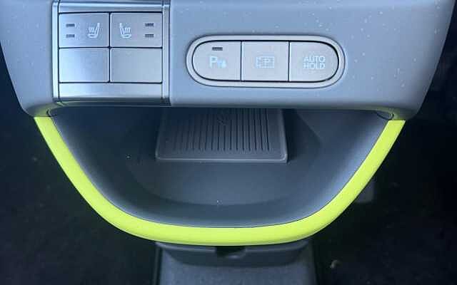 Hyundai INSTER Long Range 49kWh Cross Auto 5dr
