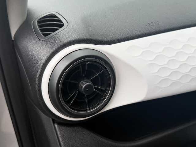 Hyundai i10 1.2 Premium Auto Euro 6 (s/s) 5dr