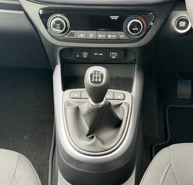 Hyundai i10 1.2 [79] Premium 5dr [Nav]