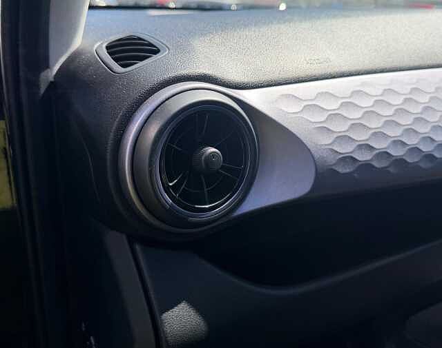 Hyundai i10 1.0 [63] Premium 5dr [Nav]