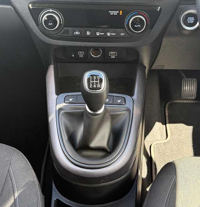 Hyundai i10 1.0 [63] Premium 5dr [Nav]