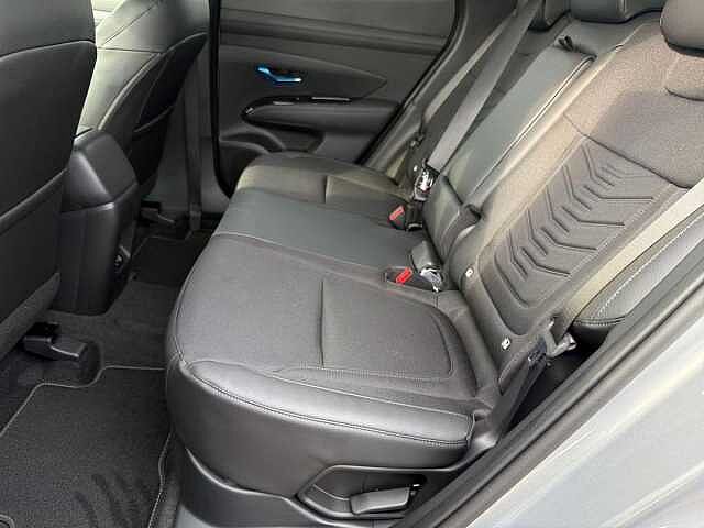 Hyundai TUCSON 1.6T 239 Hybrid Black Line 5dr Auto Silver