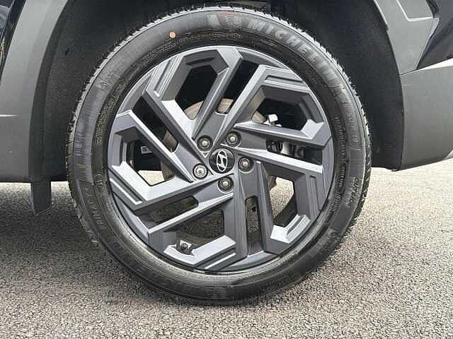 Hyundai TUCSON 1.6T 239 Hybrid Black Line 5dr Auto Black