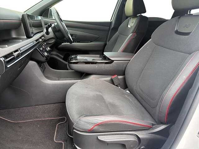 Hyundai TUCSON 1.6T Hybrid N Line 5dr Auto White