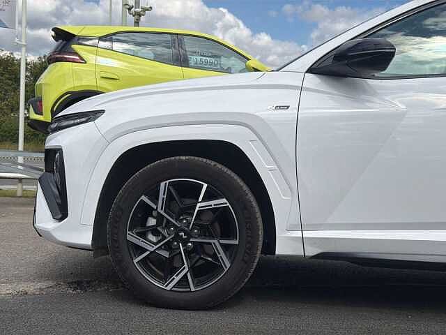 Hyundai TUCSON 1.6T Hybrid N Line 5dr Auto White
