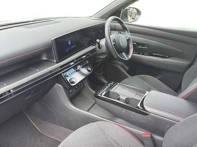 Hyundai TUCSON 1.6T Hybrid N Line 5dr Auto White