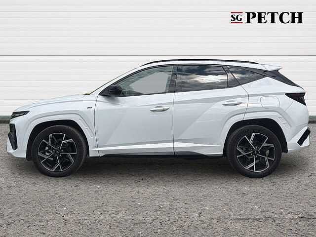 Hyundai TUCSON 1.6T Hybrid N Line 5dr Auto White